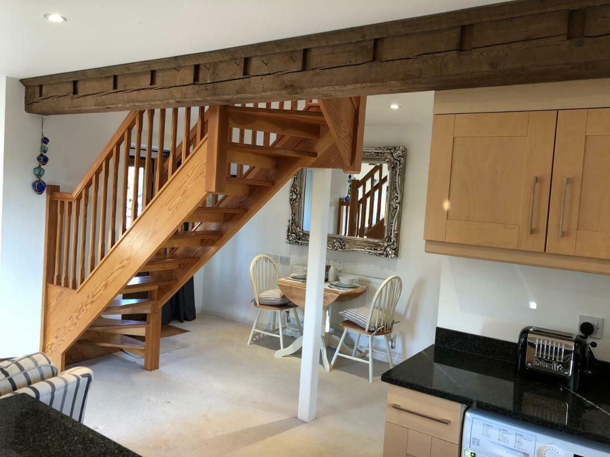 The Stable Barn *On The Edge Of The New Forest* Downton  Eksteriør billede